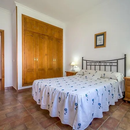 Miriam Ii Feriehus *